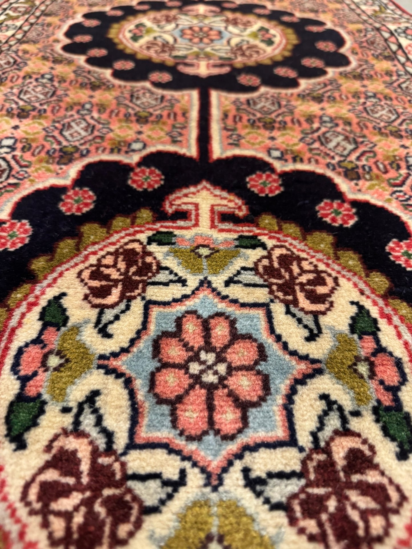 Bijar | 1'11" X 8'3"